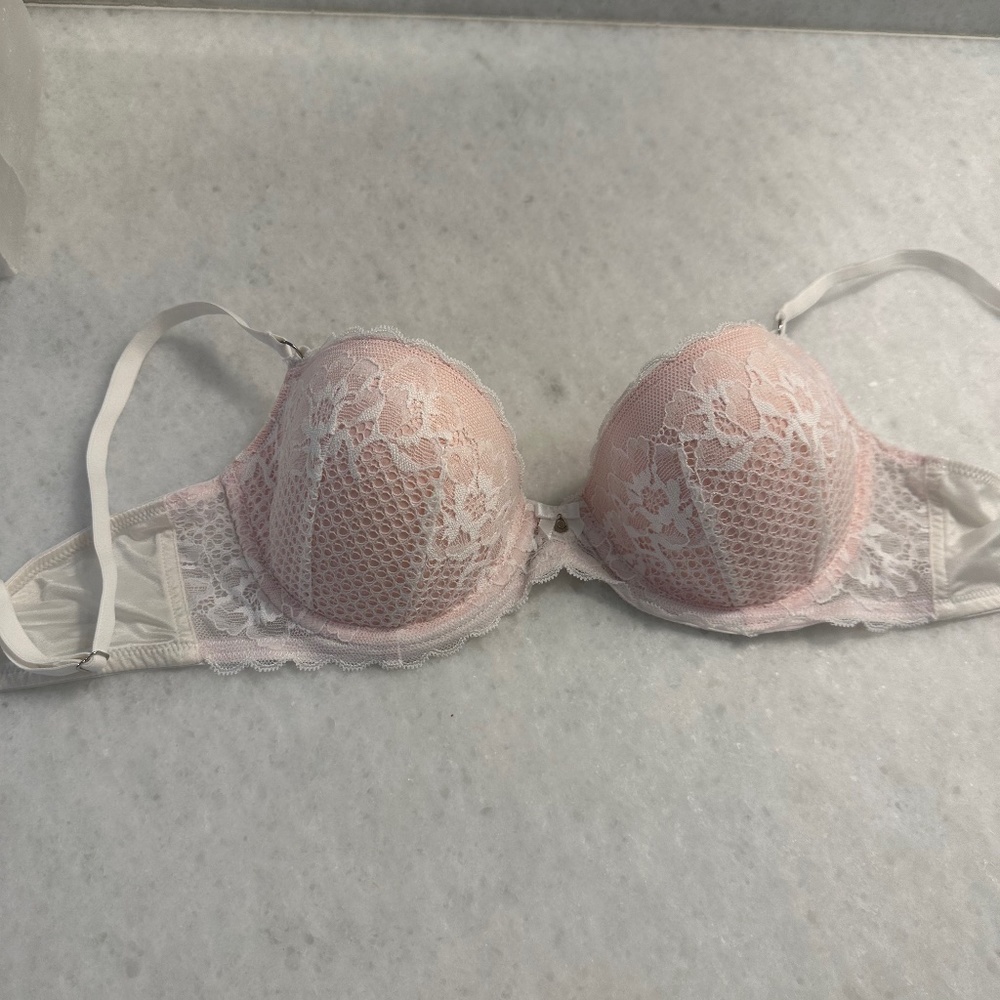 💕 BETSEY JOHNSON Intimates lace push-up bra, SIZE 32D